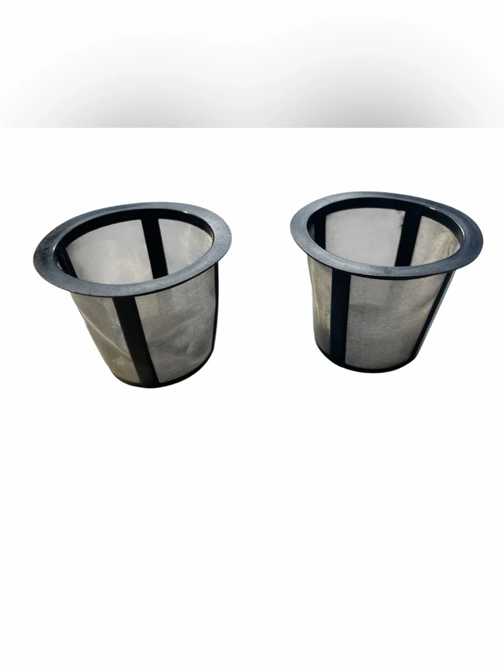 Two (2) Keurig K Cup Resusable Coffee Pods Mesh and Plastic Holds Ground Beans
